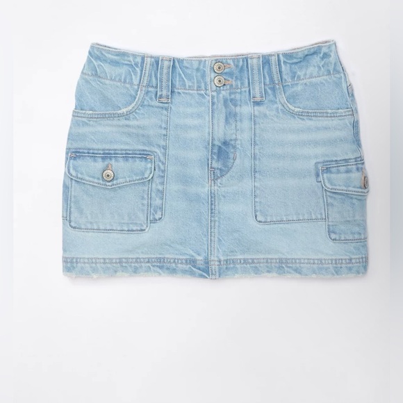 American Eagle Outfitters- Women's “Medium Bright Indigo Color” Jean Shorts - Picture 4 of 5
